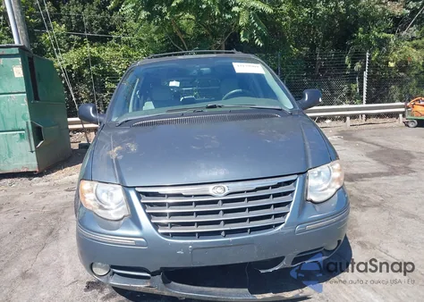 2005 Chrysler Town & Country Limited from USA, damaged, VIN 2C4GP64L75R339126